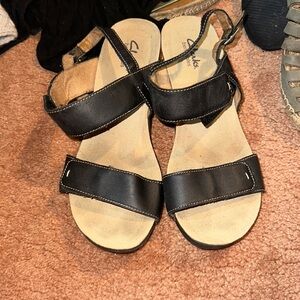 BLACK CLARK WEDGES